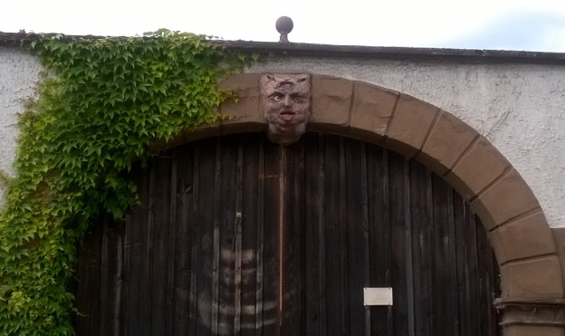 Reliefstein Vorderstr