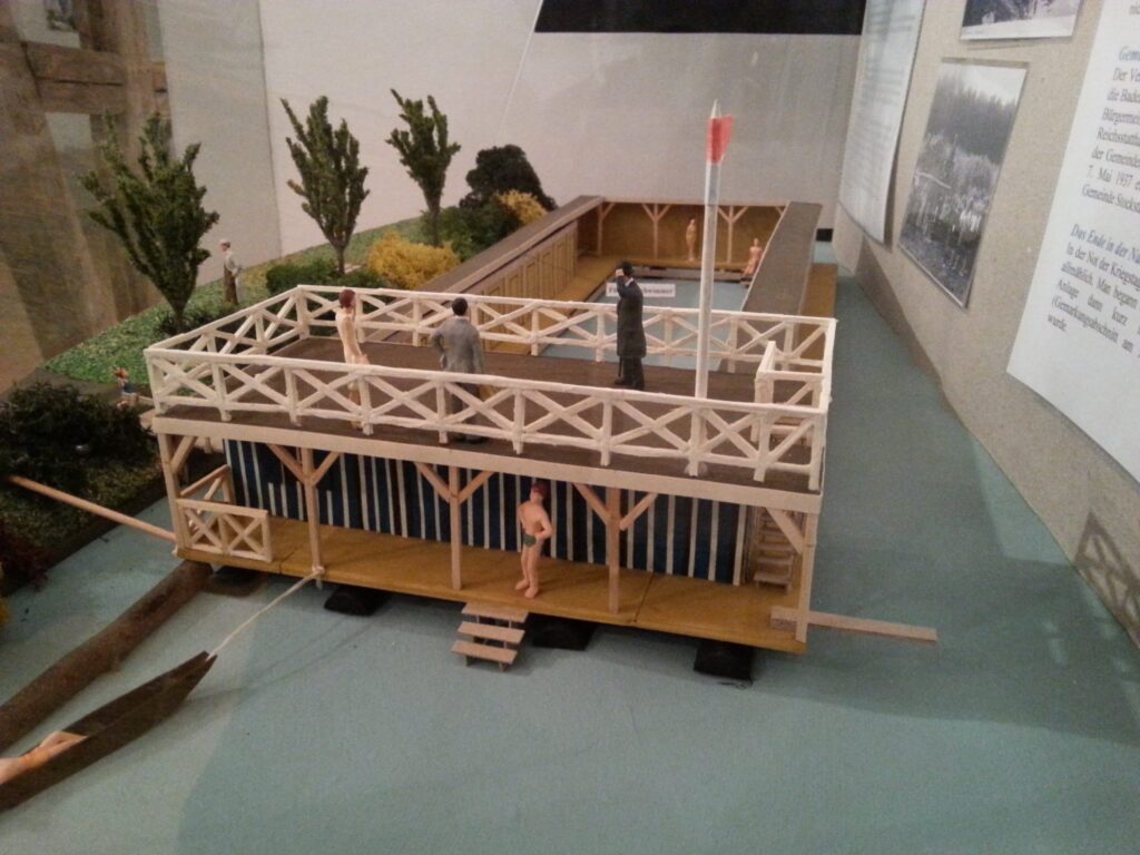 Aus dem Stockstädter Museum - Erinnerungen an die Stockstädter Badeanstalt von 1927 badeanstalt